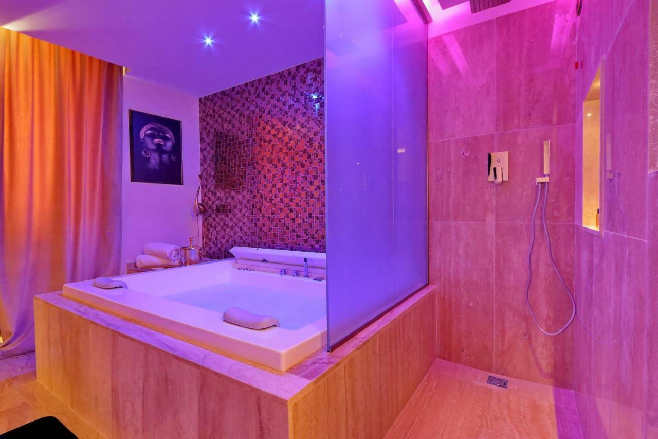 Spanish Diamond Luxury & Jacuzzi Gasthof 2*